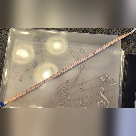 Music Note Design Folder - Picture 2 of 5